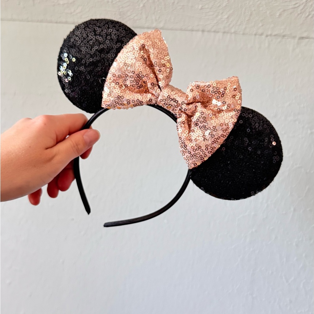 Sequin Minnie Ear Headband with Rose Gold Bow